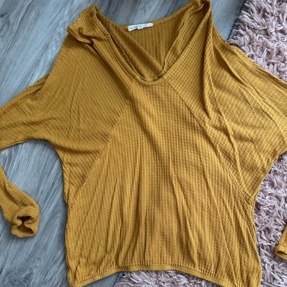 Anthropologie Top. - Picture 1 of 2